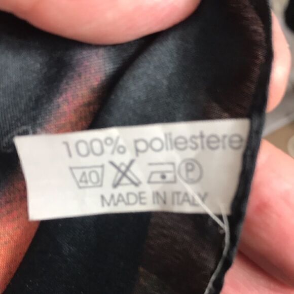 Guns N’ Roses Flag Polyester Flag 29”w 42”L 2012 - Picture 3 of 3